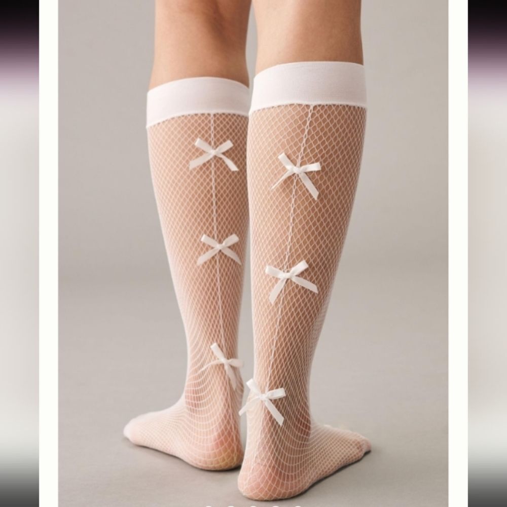 Anthropologie Set Of Two Fishnet Bow Socks NWT - Picture 6 of 7